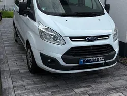Weiß Gebraucht 2016 Ford Tourneo Custom Van / Kleinbus | 16.900 € (Teuer)