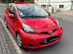 Rot Gebraucht 2009 Toyota Aygo Kleinwagen | 1.600 € (Guter Preis)