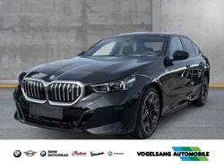 Saphirschwarz metallic Neu 2025 BMW i5 M Sport Limousine | 68.990 € (Fairer Preis)