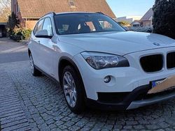 Weiß Gebraucht 2013 BMW X1 xLine SUV | 6.300 € (Fairer Preis)