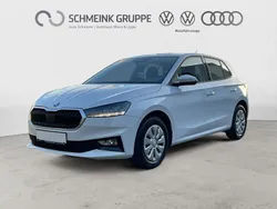 Brilliantsilber metallic Neu 2025 Skoda Fabia Essence Limousine | 17.440 € (Guter Preis)