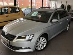Silber Gebraucht 2018 Skoda Superb Premium Edition Kombi | 17.900 € (Etwas zu teuer)