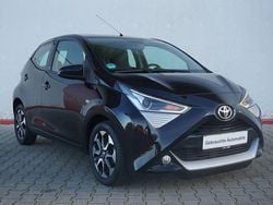 Schwarz Gebraucht 2020 Toyota Aygo X-play Kleinwagen | 9.590 € (Guter Preis)