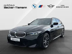 Saphirschwarz Gebraucht 2024 BMW 320 Comfort Edition Kombi | 44.807 € (Teuer)