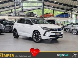 Weiß Gebraucht 2023 Opel Grandland X Elegance SUV | 26.950 € (Fairer Preis)