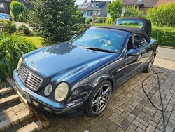 Schwarz Gebraucht 1998 Mercedes CLK230 Elegance Cabrio | 13.500 €