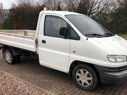 Weiß Gebraucht 2006 Hyundai H-1 Van / Kleinbus | 2.950 €