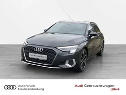 Grau Gebraucht 2024 Audi A3 Sportback Advanced Plus Limousine | 35.990 € (Fairer Preis)