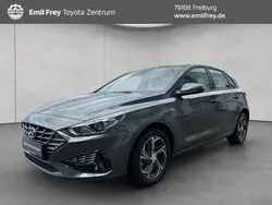 Silber Gebraucht 2023 Hyundai i30 Select Limousine | 17.890 € (Fairer Preis)