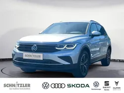 Silber Gebraucht 2021 VW Tiguan Life SUV | 31.950 € (Guter Preis)