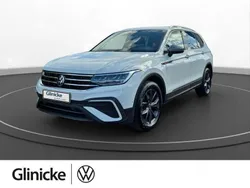 Weiß Gebraucht 2022 VW Tiguan Allspace Life SUV | 28.480 € (Fairer Preis)