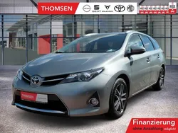 Grau Gebraucht 2015 Toyota Auris Edition Kombi | 10.900 € (Fairer Preis)