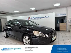 Schwarz Gebraucht 2013 Volvo V60 Momentum Kombi | 8.988 € (Fairer Preis)