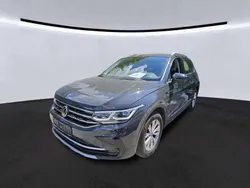 Uranograu Gebraucht 2021 VW Tiguan Elegance SUV | 25.499 € (Guter Preis)