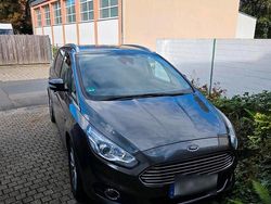 Grau Gebraucht 2017 Ford S-MAX Titanium Van / Kleinbus | 14.999 € (Guter Preis)