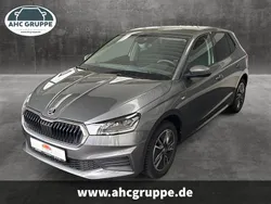 Grau Gebraucht 2022 Skoda Fabia Tour Limousine | 17.980 € (Fairer Preis)