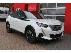 Blanc nacre Gebraucht 2020 Peugeot e-2008 GT SUV | 16.690 € (Fairer Preis)