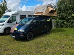 Blau Gebraucht 1999 Mitsubishi L400 Van / Kleinbus | 9.999 €
