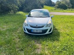 Weiß Gebraucht 2012 Opel Corsa Kleinwagen | 2.500 € (Guter Preis)