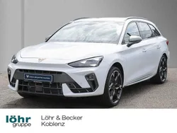 Weiß Neu 2025 Cupra Leon VZ Limousine | 48.970 € (Etwas zu teuer)