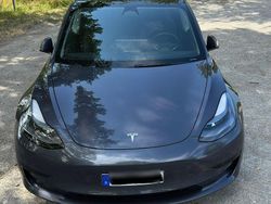 Grau Gebraucht 2022 Tesla Model 3 RWD Limousine | 27.999 € (Guter Preis)