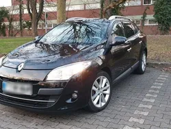 Schwarz Gebraucht 2011 Renault Mégane GrandTour Luxe Kombi | 6.999 € (Teuer)
