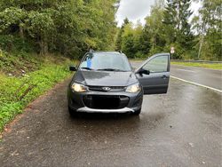 Grau Gebraucht 2016 Lada Kalina Kleinwagen | 4.490 € (Teuer)