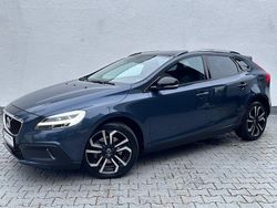 Blau Gebraucht 2017 Volvo V40 CC Pro Kombi | 14.990 € (Fairer Preis)