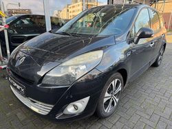 Schwarz Gebraucht 2011 Renault Grand Scénic Bose Edition Van / Kleinbus | 4.500 € (Teuer)