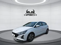 Weiß Neu 2025 Hyundai i20 Trend Limousine | 21.990 € (Fairer Preis)