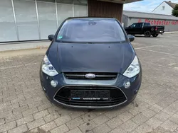 Grau Gebraucht 2024 Ford S-MAX Titanium Van / Kleinbus | 4.900 € (Superpreis)