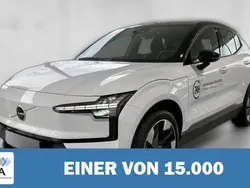Weiß metallic Gebraucht 2024 Volvo EX30 Plus SUV | 36.860 € (Teuer)