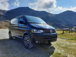 Schwarz Gebraucht 2014 VW T5 Van | 29.990 € (Teuer)