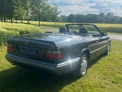 Schwarz Gebraucht 1996 Mercedes E220 Cabrio | 21.500 € (Fairer Preis)