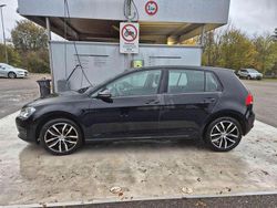 Schwarz Gebraucht 2016 VW Golf Trendline Limousine | 10.300 € (Guter Preis)