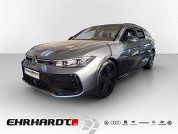 Diabasgrau metallic Neu 2025 VW Passat R-line Kombi | 65.090 €