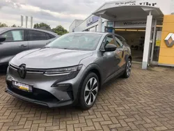 Dolomitgrau Gebraucht 2024 Renault Mégane Evolution Limousine | 33.900 € (Fairer Preis)