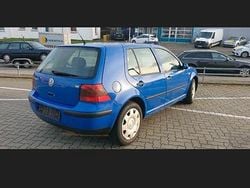 Blau Gebraucht 2000 VW Golf IV Limousine | 900 € (Guter Preis)