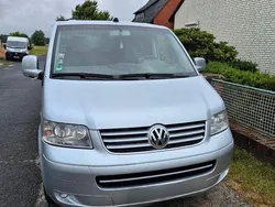 Grau Gebraucht 2005 VW T5 Van | 13.000 €