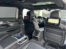 Weiß Gebraucht 2018 BMW 740 M Sport Limousine | 35.900 € (Etwas zu teuer)