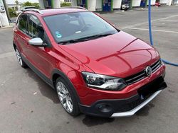Rot Gebraucht 2015 VW Polo Cross Kleinwagen | 11.600 € (Fairer Preis)