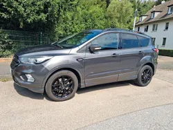 Grau Gebraucht 2018 Ford Kuga ST-Line SUV | 18.500 € (Guter Preis)