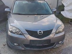Grau Gebraucht 2005 Mazda 3 Active Limousine | 2.800 € (Etwas zu teuer)