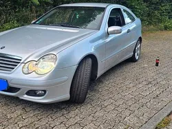 Silber Gebraucht 2004 Mercedes 220 Coupé | 2.600 € (Etwas zu teuer)