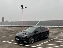 Schwarz Gebraucht 2017 Ford Focus Sport Limousine | 15.200 € (Fairer Preis)