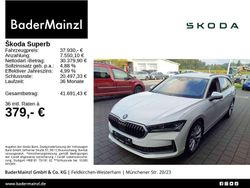 Weiß Gebraucht 2025 Skoda Superb Kombi | 37.930 €