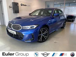 Blau Gebraucht 2024 BMW 330e Performance Limousine | 42.989 € (Guter Preis)