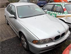 Silber Gebraucht 2002 BMW 530 Limousine | 2.550 € (Guter Preis)