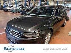 Grau Gebraucht 2022 VW Passat Business Kombi | 21.880 € (Guter Preis)