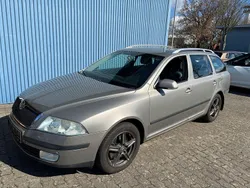 Beige Gebraucht 2006 Skoda Octavia Elegance Kombi | 1.200 € (Fairer Preis)